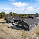 Holiday home 5 Star In