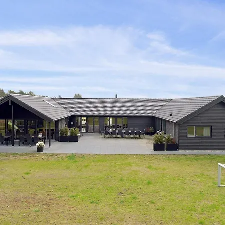 5 Star In Holiday home *