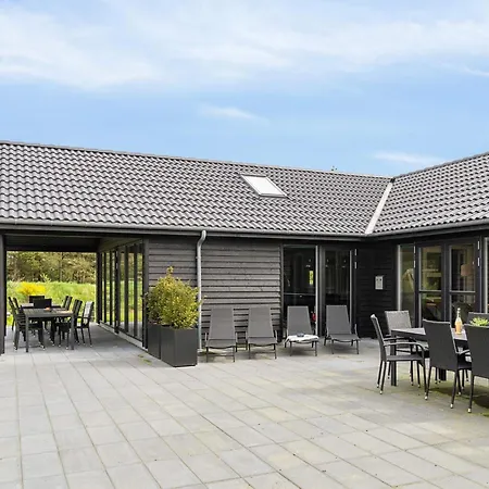 5 Star In * Norre Nebel