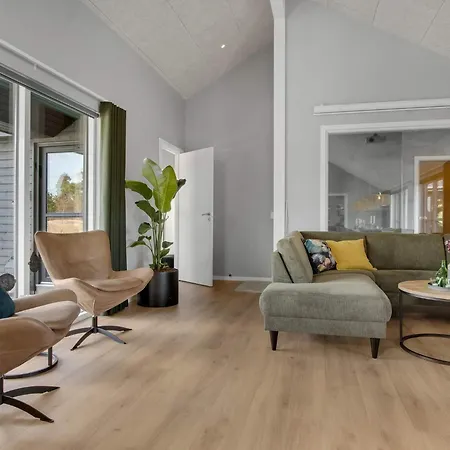 5 Star In Holiday home *