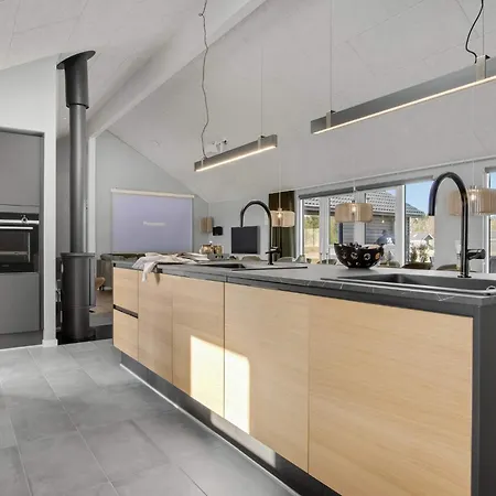 5 Star In Holiday home